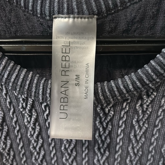 dark small tank - Picture 3 of 4